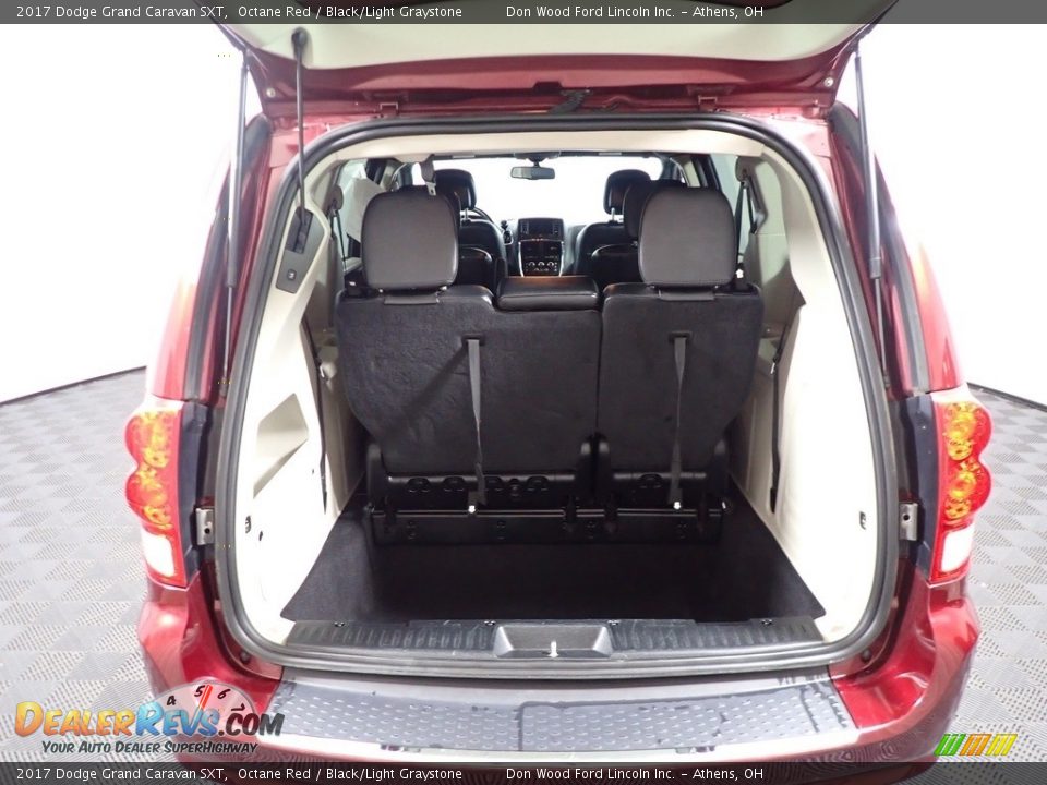 2017 Dodge Grand Caravan SXT Octane Red / Black/Light Graystone Photo #15