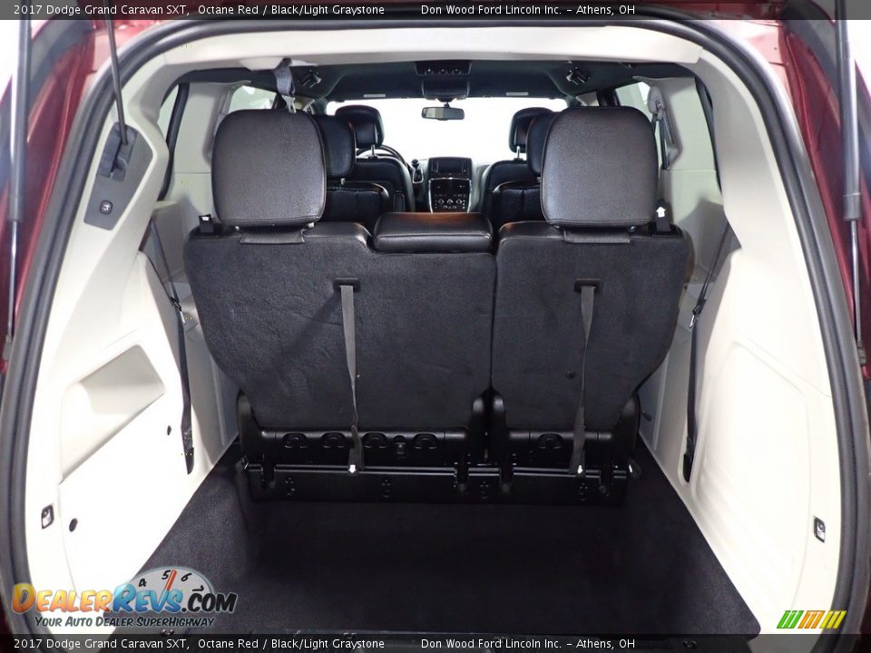 2017 Dodge Grand Caravan SXT Octane Red / Black/Light Graystone Photo #16