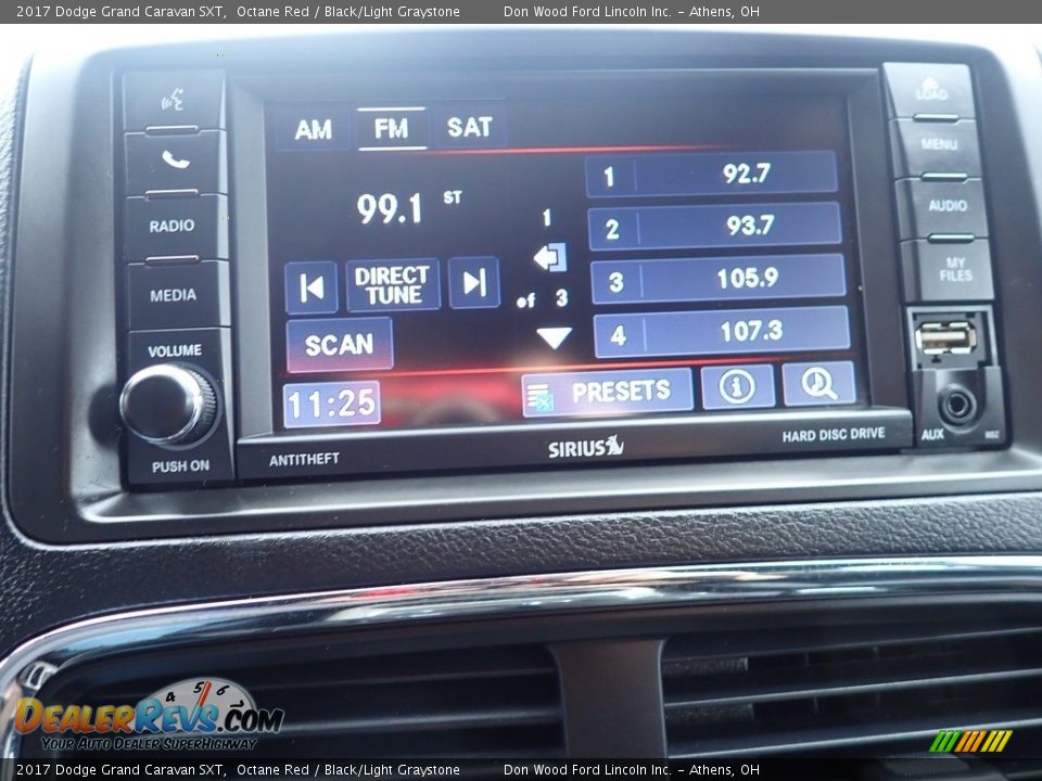 2017 Dodge Grand Caravan SXT Octane Red / Black/Light Graystone Photo #32