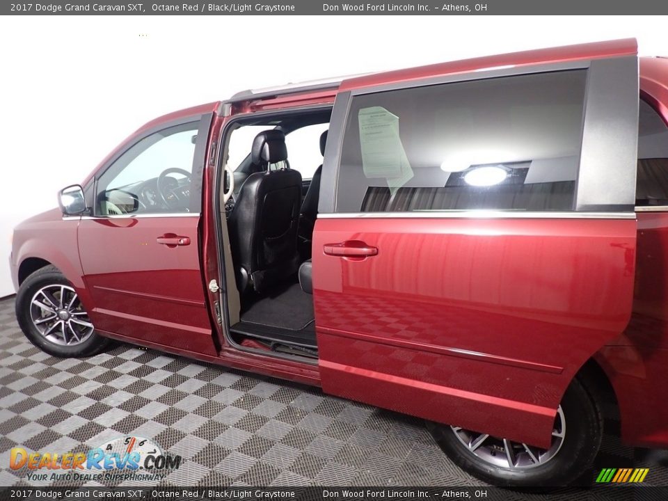 2017 Dodge Grand Caravan SXT Octane Red / Black/Light Graystone Photo #35