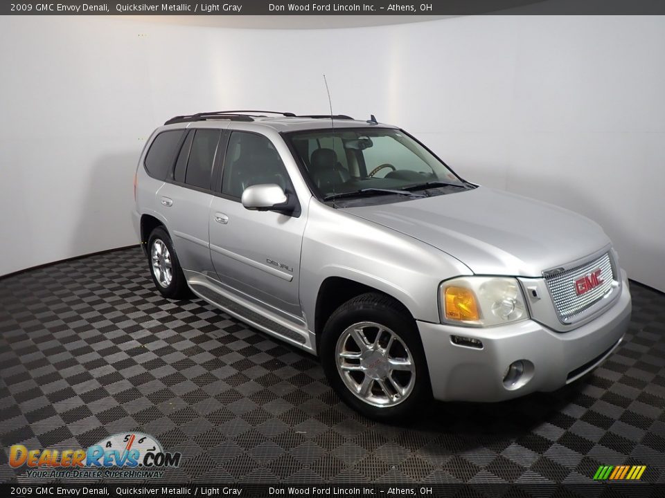 2009 GMC Envoy Denali Quicksilver Metallic / Light Gray Photo #2