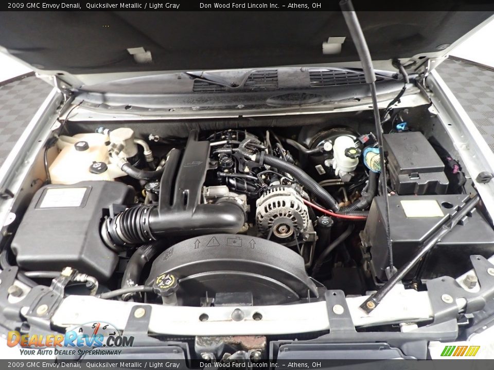 2009 GMC Envoy Denali Quicksilver Metallic / Light Gray Photo #6