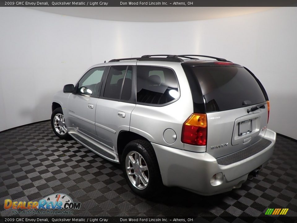 2009 GMC Envoy Denali Quicksilver Metallic / Light Gray Photo #11