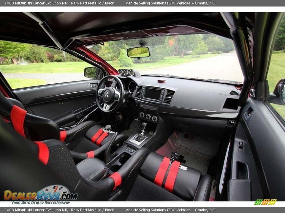 Front Seat of 2008 Mitsubishi Lancer Evolution MR Photo #5