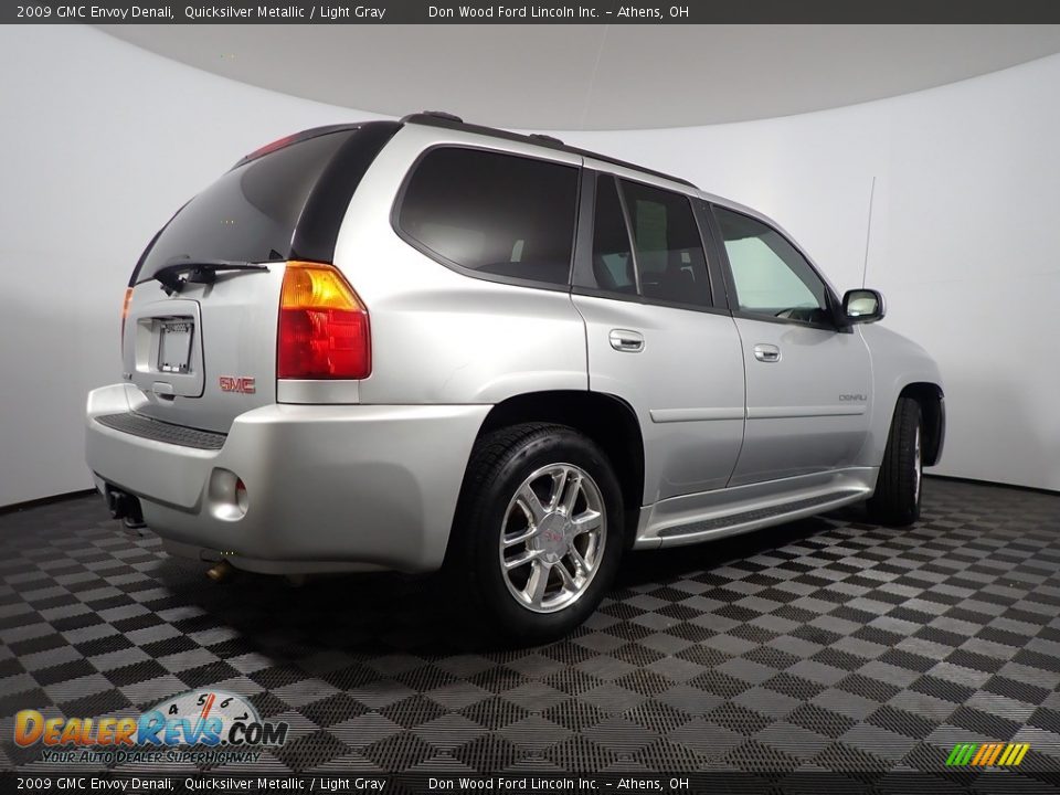 2009 GMC Envoy Denali Quicksilver Metallic / Light Gray Photo #16