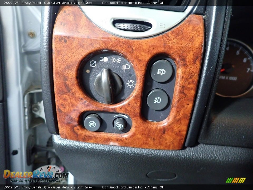 2009 GMC Envoy Denali Quicksilver Metallic / Light Gray Photo #28