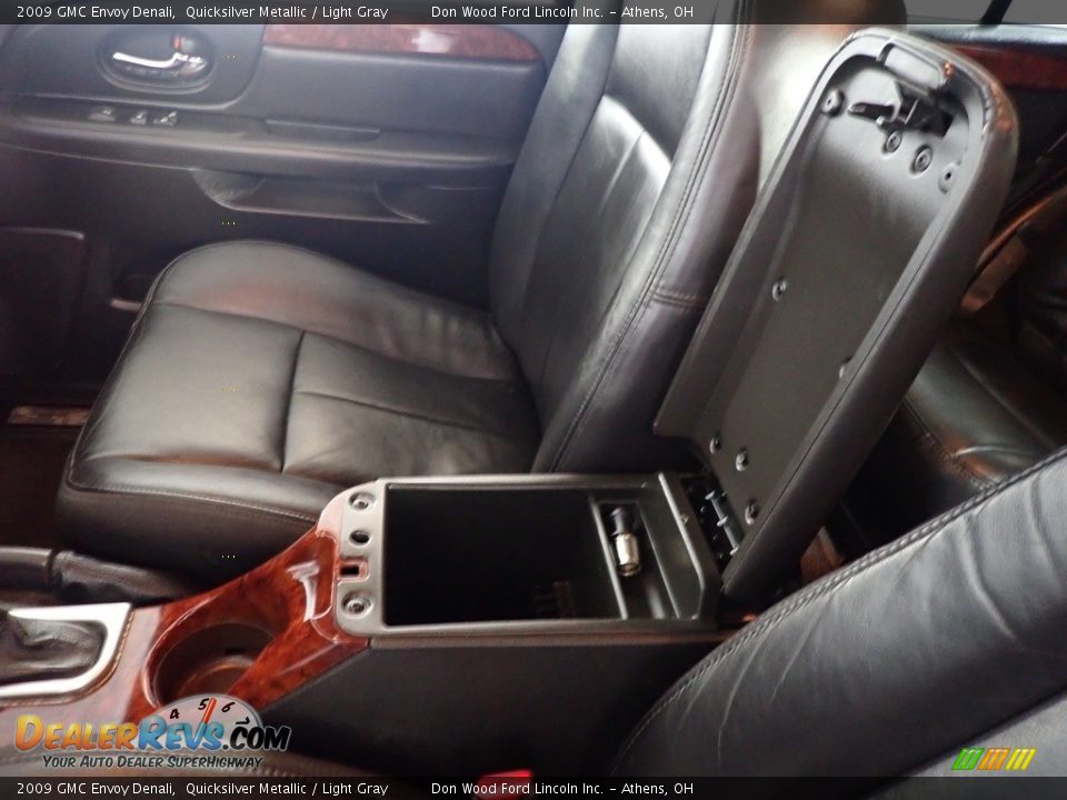 2009 GMC Envoy Denali Quicksilver Metallic / Light Gray Photo #32