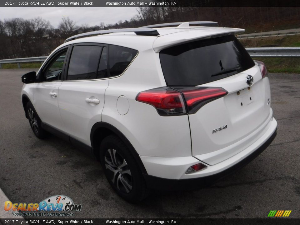 2017 Toyota RAV4 LE AWD Super White / Black Photo #12