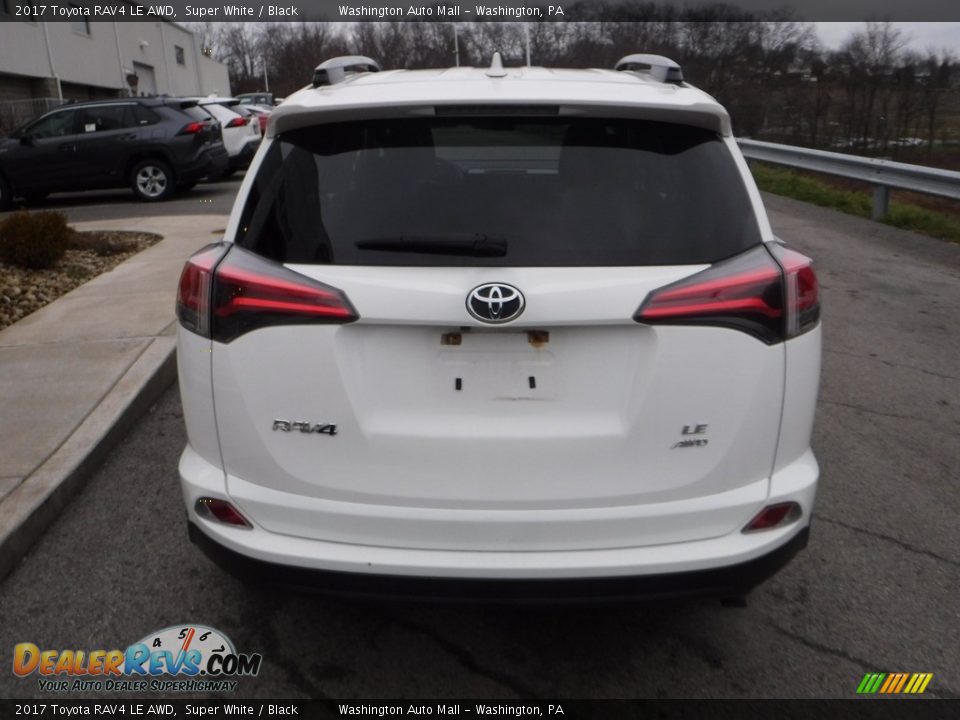 2017 Toyota RAV4 LE AWD Super White / Black Photo #13