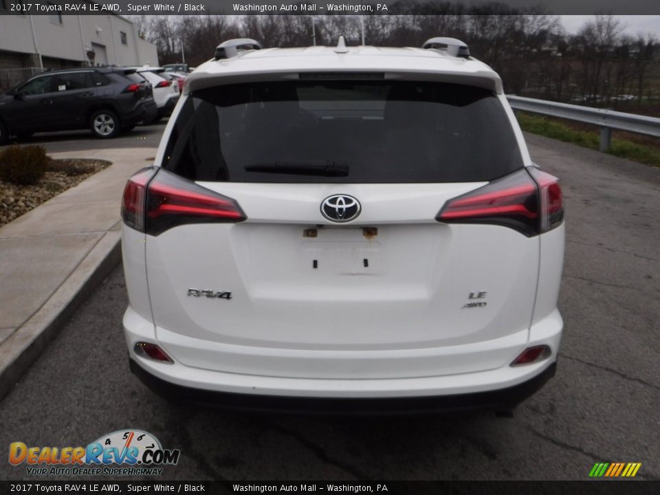 2017 Toyota RAV4 LE AWD Super White / Black Photo #13