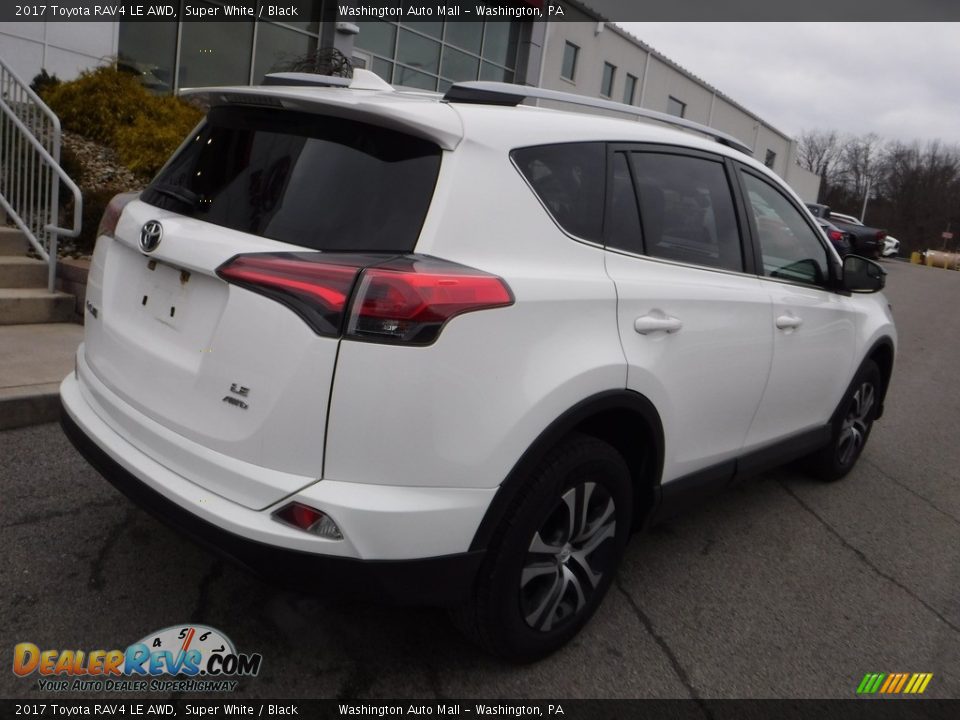 2017 Toyota RAV4 LE AWD Super White / Black Photo #14