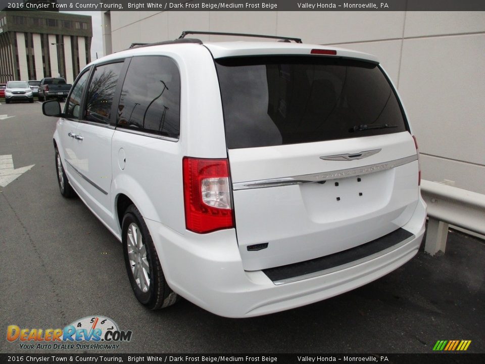 2016 Chrysler Town & Country Touring Bright White / Dark Frost Beige/Medium Frost Beige Photo #3