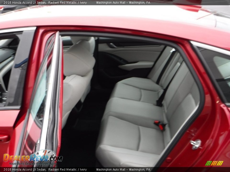 2018 Honda Accord LX Sedan Radiant Red Metallic / Ivory Photo #23