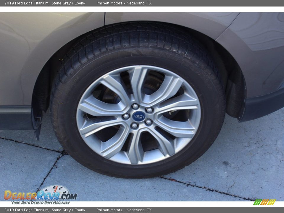 2019 Ford Edge Titanium Wheel Photo #6