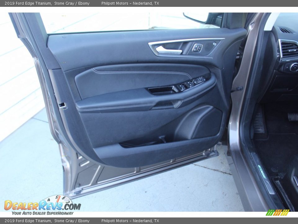 Door Panel of 2019 Ford Edge Titanium Photo #14