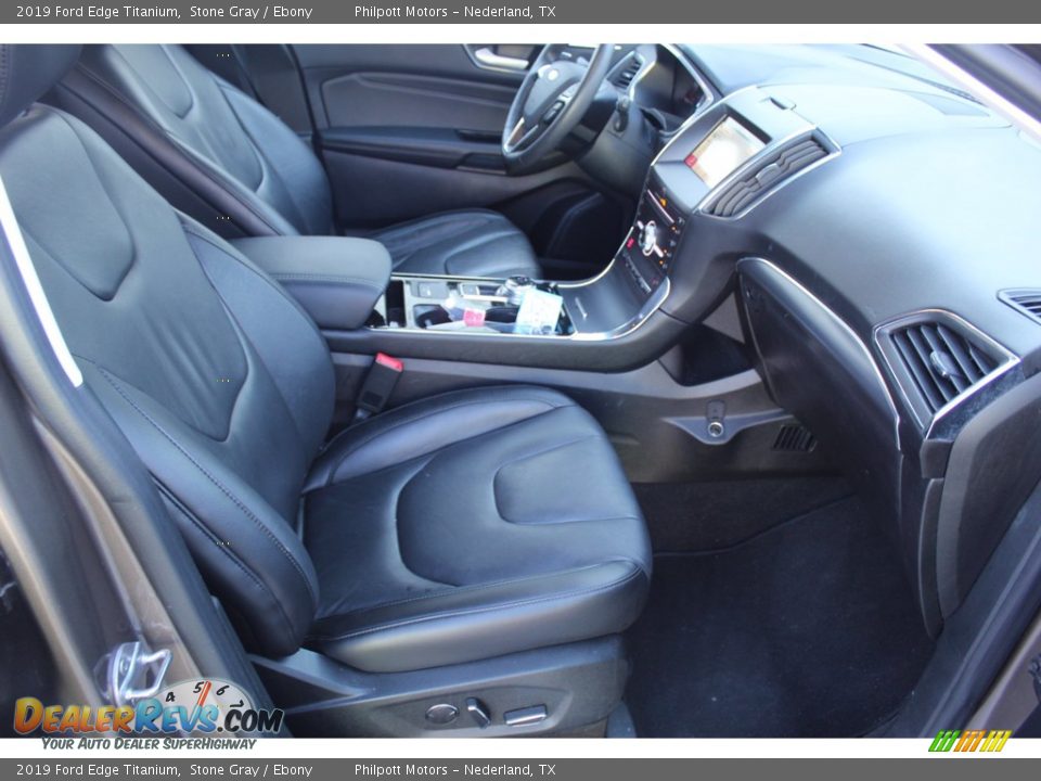 Front Seat of 2019 Ford Edge Titanium Photo #33