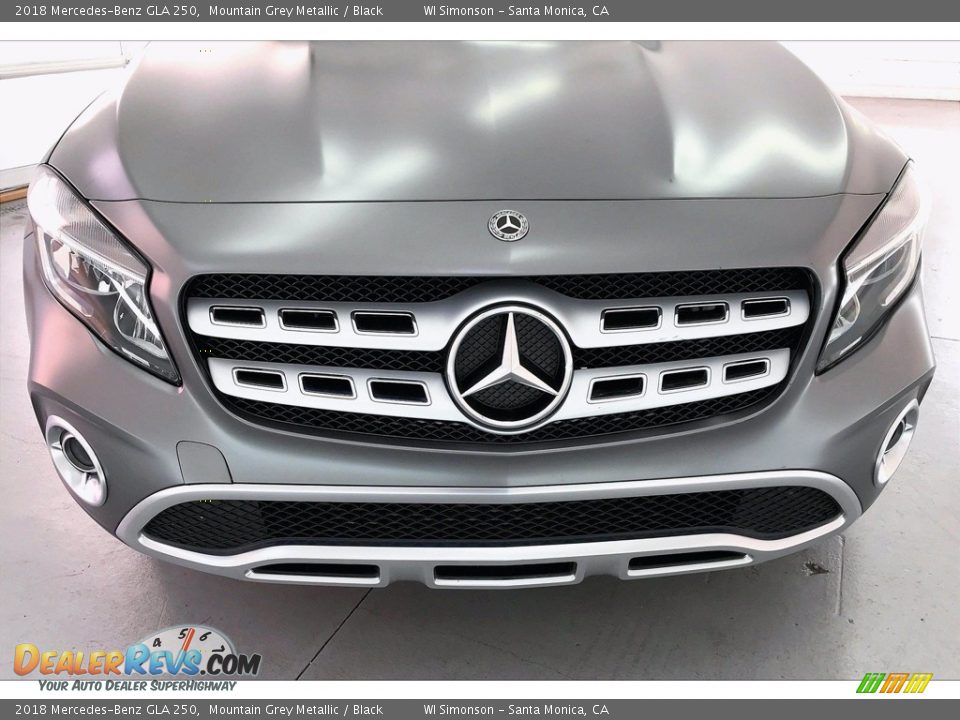 2018 Mercedes-Benz GLA 250 Mountain Grey Metallic / Black Photo #30