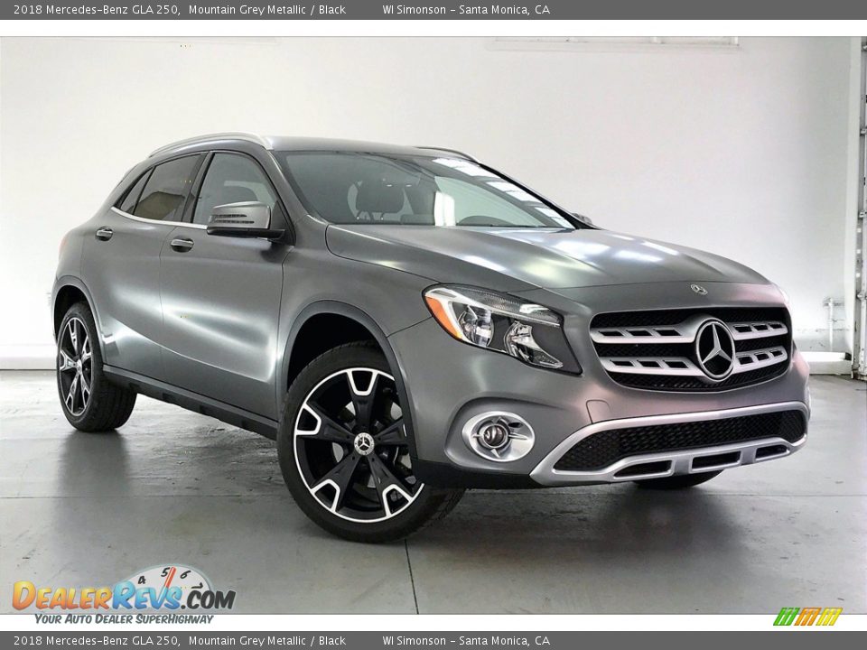 2018 Mercedes-Benz GLA 250 Mountain Grey Metallic / Black Photo #34