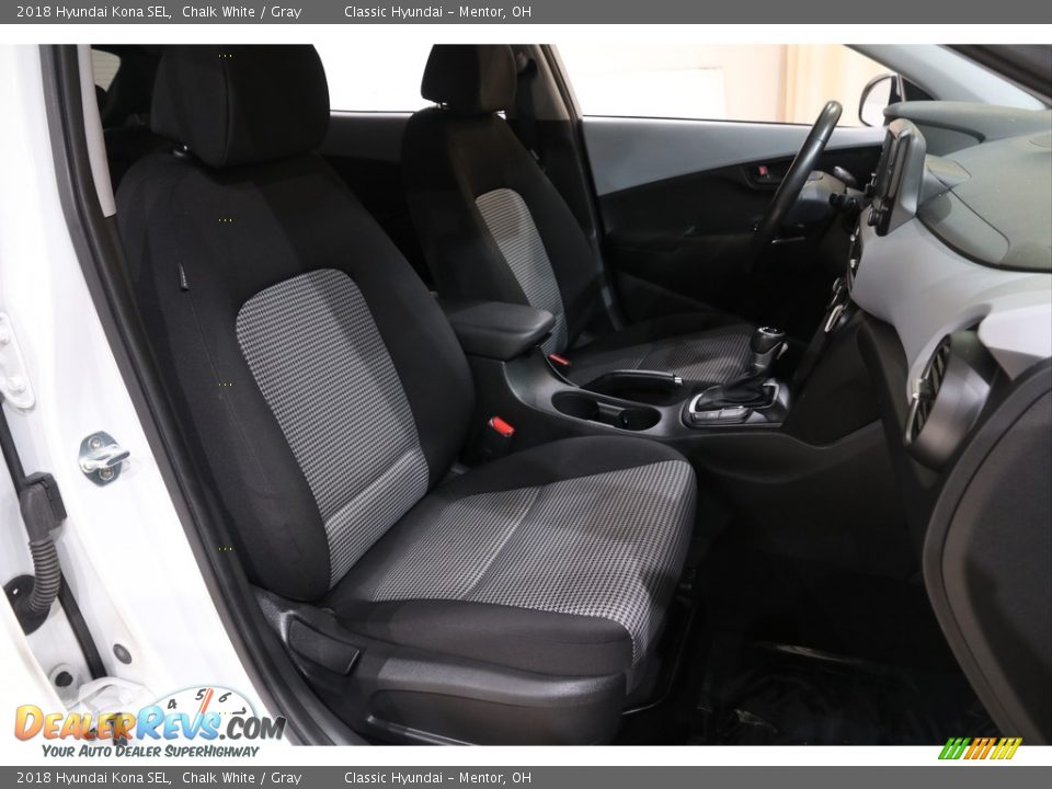 Front Seat of 2018 Hyundai Kona SEL Photo #14