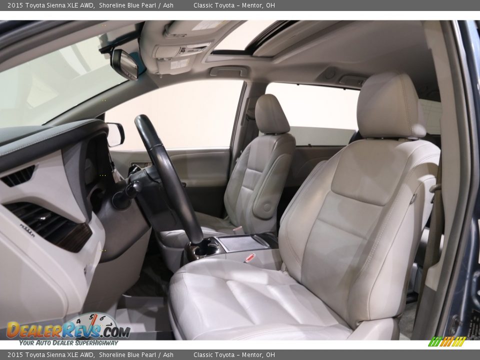 2015 Toyota Sienna XLE AWD Shoreline Blue Pearl / Ash Photo #5