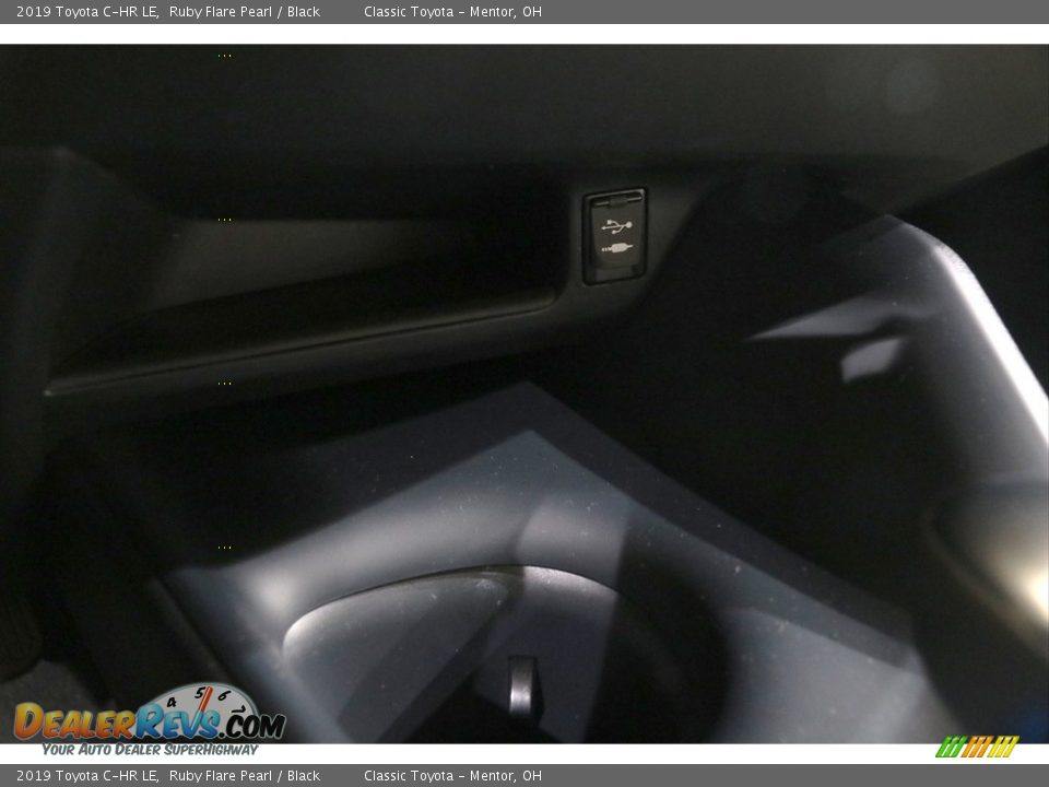 2019 Toyota C-HR LE Ruby Flare Pearl / Black Photo #22