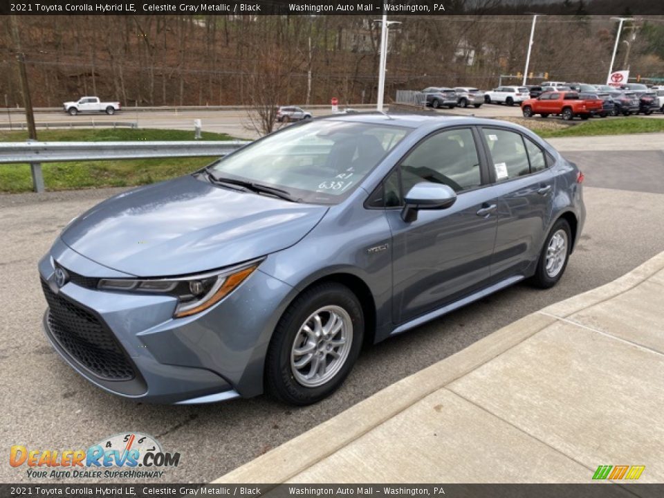 Front 3/4 View of 2021 Toyota Corolla Hybrid LE Photo #12
