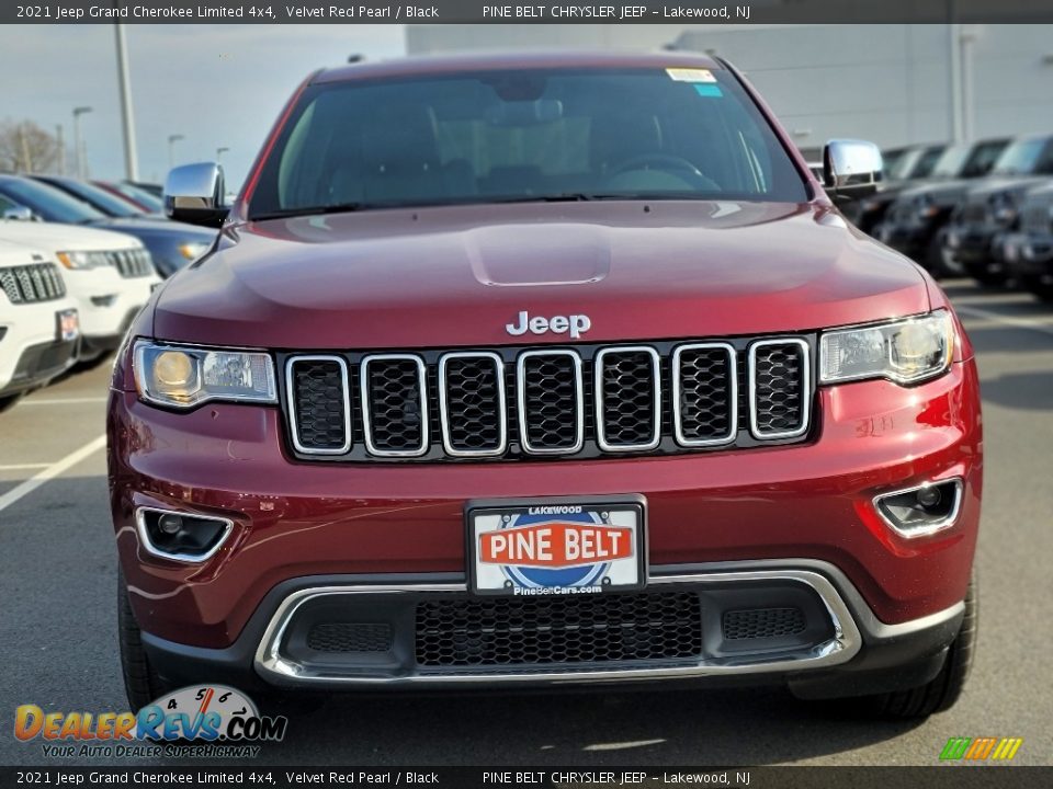 2021 Jeep Grand Cherokee Limited 4x4 Velvet Red Pearl / Black Photo #3