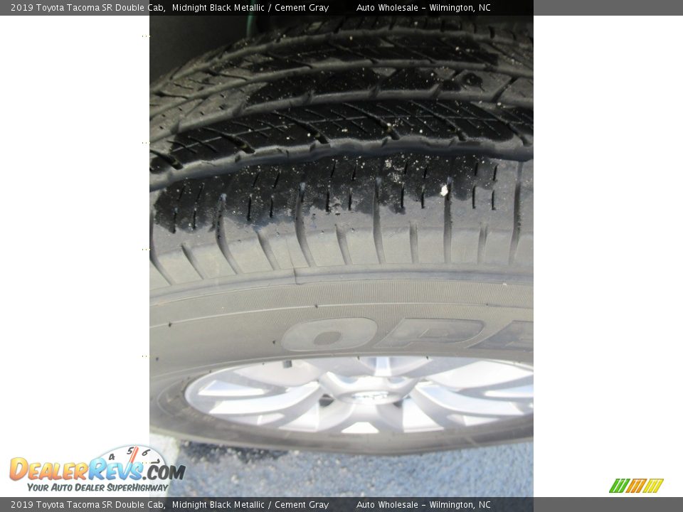 2019 Toyota Tacoma SR Double Cab Midnight Black Metallic / Cement Gray Photo #9