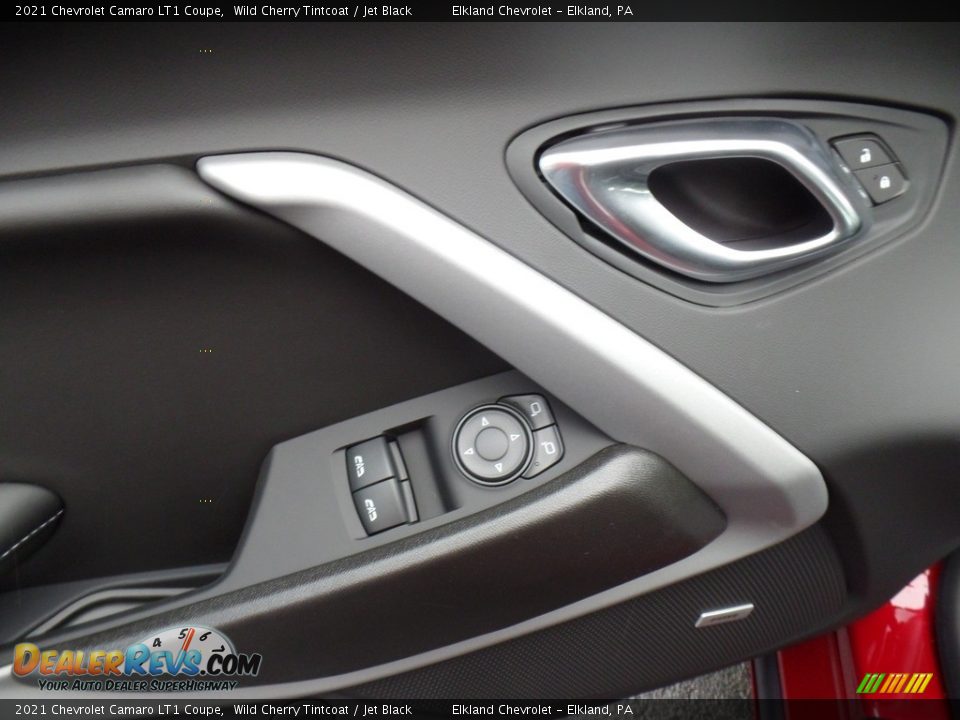 Door Panel of 2021 Chevrolet Camaro LT1 Coupe Photo #18