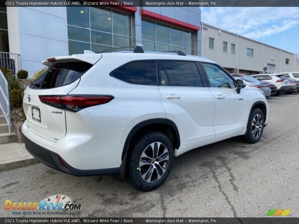 2021 Toyota Highlander Hybrid XLE AWD Blizzard White Pearl / Black Photo #14