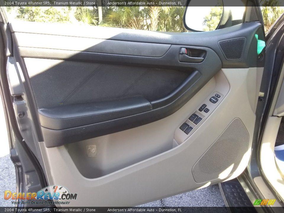 2004 Toyota 4Runner SR5 Titanium Metallic / Stone Photo #13