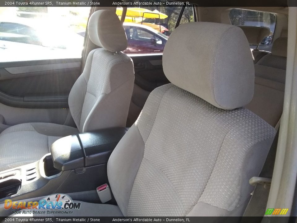 2004 Toyota 4Runner SR5 Titanium Metallic / Stone Photo #15