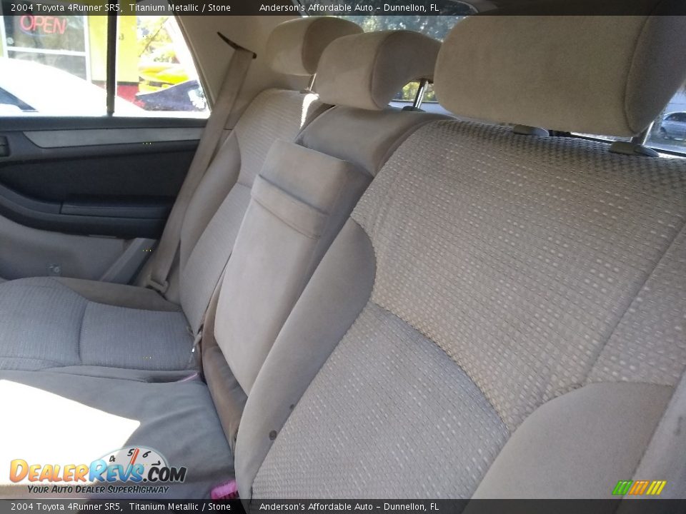 2004 Toyota 4Runner SR5 Titanium Metallic / Stone Photo #20