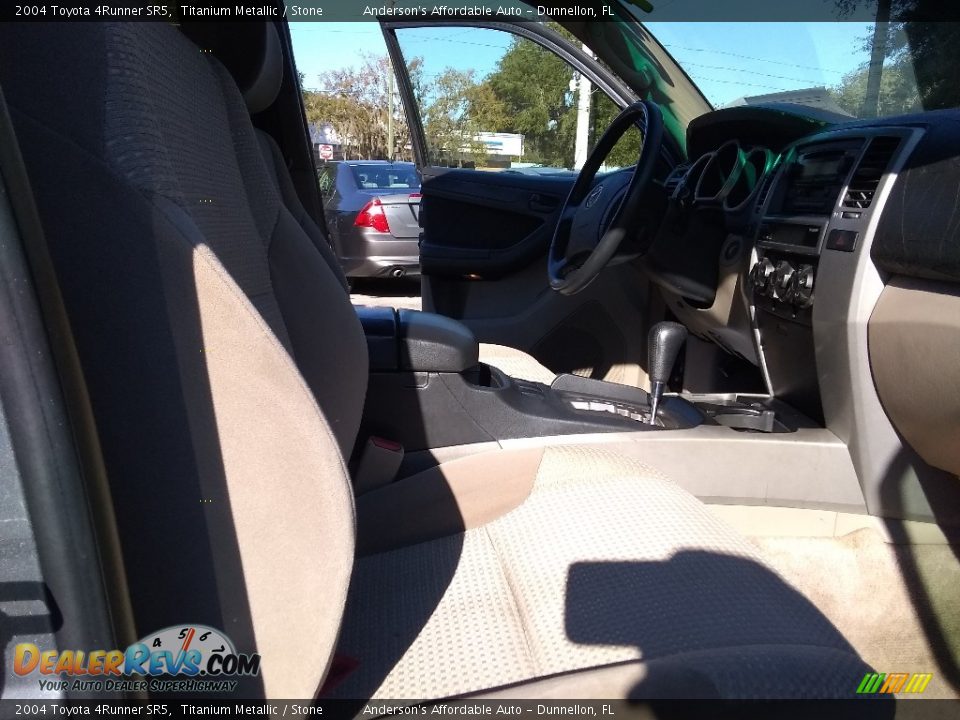 2004 Toyota 4Runner SR5 Titanium Metallic / Stone Photo #23