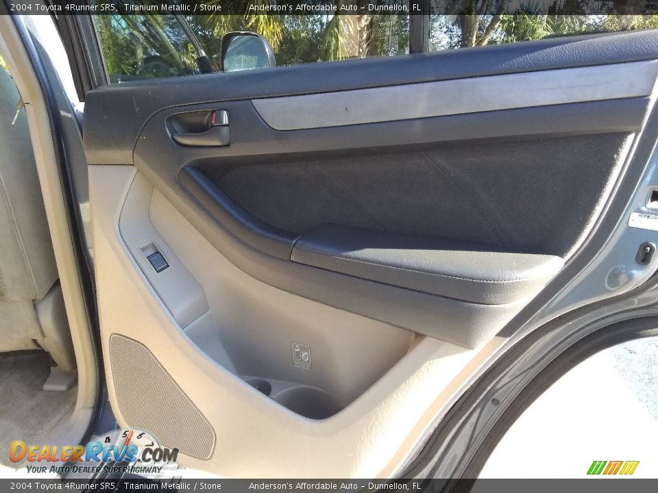 2004 Toyota 4Runner SR5 Titanium Metallic / Stone Photo #24