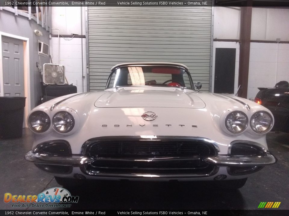 1962 Chevrolet Corvette Convertible Ermine White / Red Photo #4