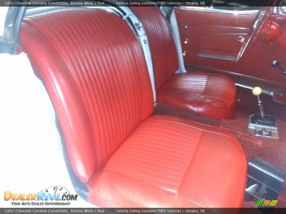 Front Seat of 1962 Chevrolet Corvette Convertible Photo #14