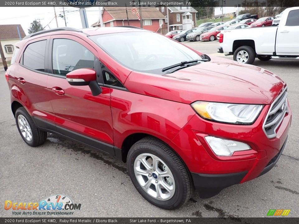 Front 3/4 View of 2020 Ford EcoSport SE 4WD Photo #8