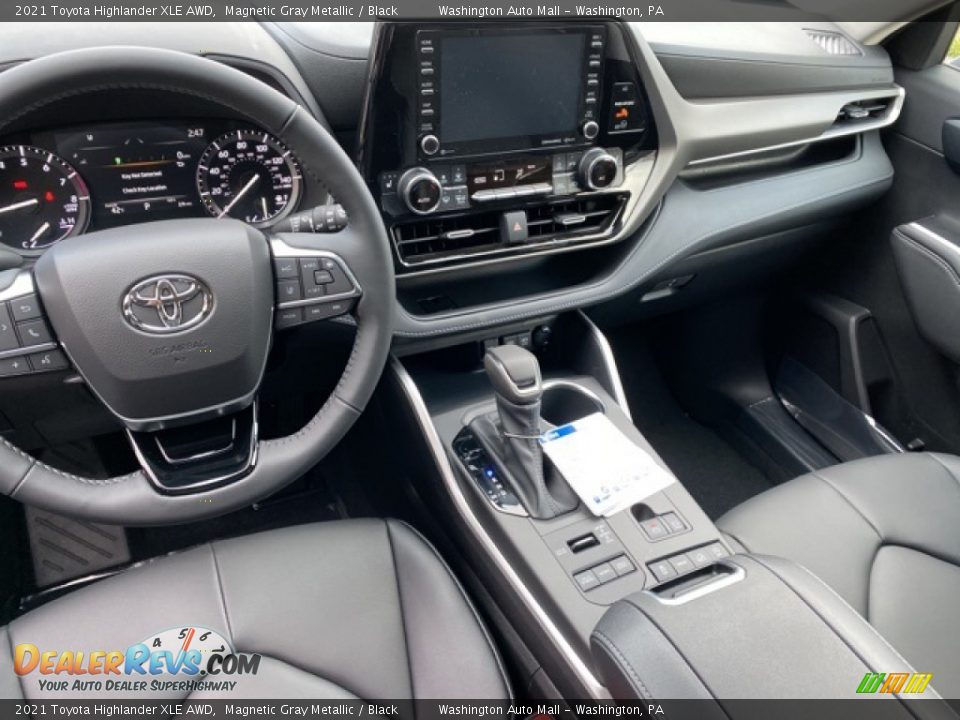 2021 Toyota Highlander XLE AWD Magnetic Gray Metallic / Black Photo #3