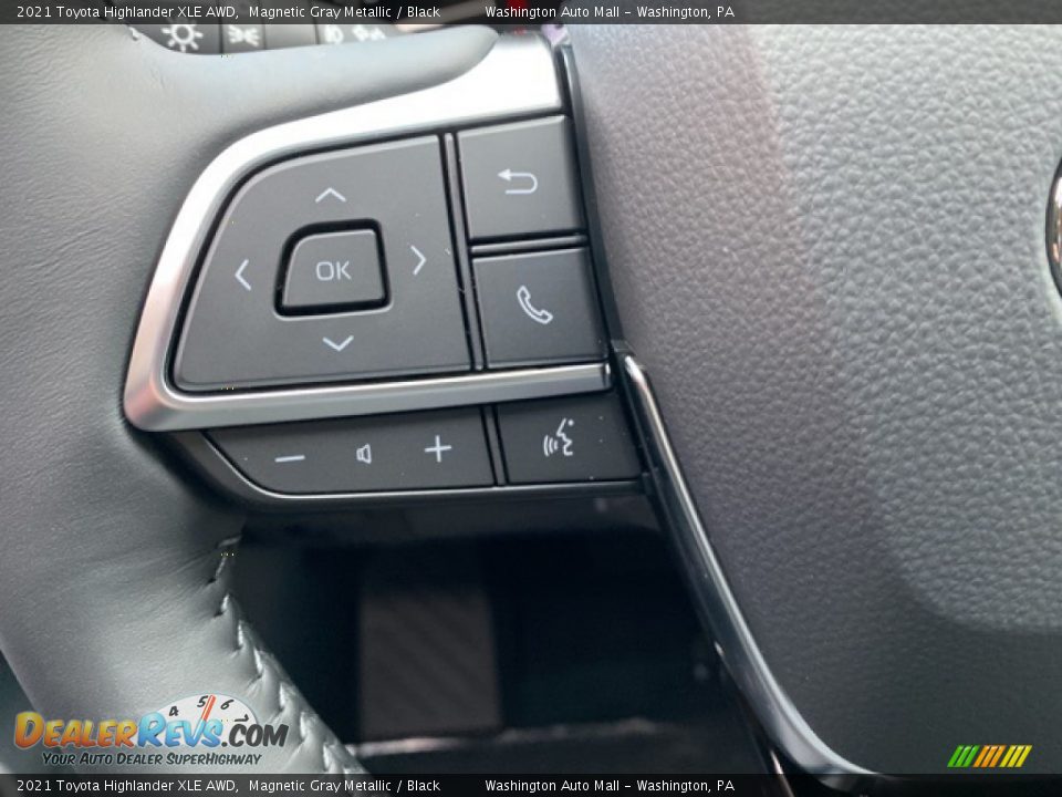 2021 Toyota Highlander XLE AWD Steering Wheel Photo #6