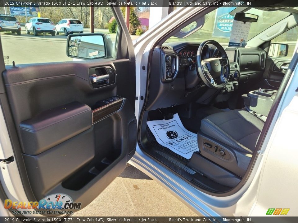 2019 Chevrolet Silverado 1500 LT Z71 Crew Cab 4WD Silver Ice Metallic / Jet Black Photo #4