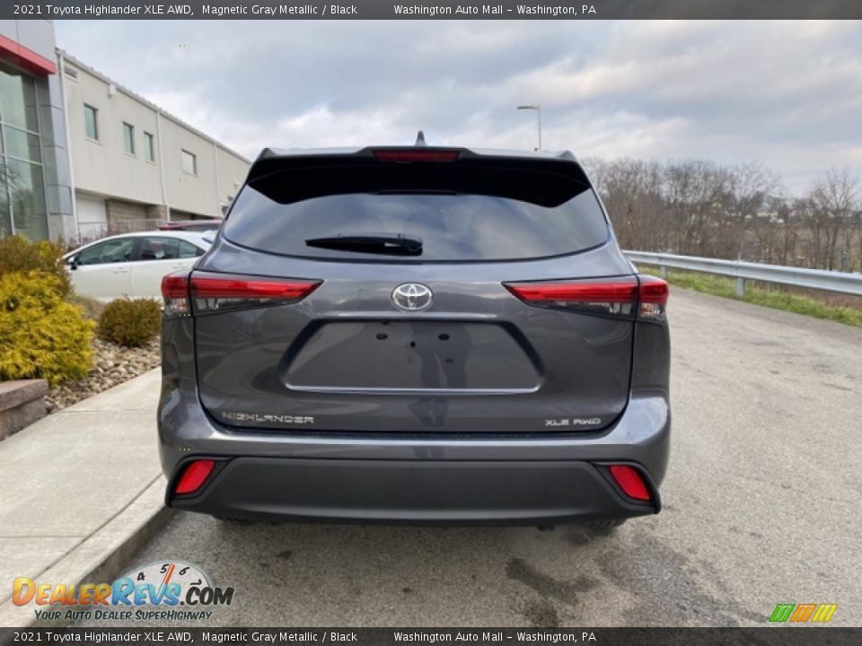 2021 Toyota Highlander XLE AWD Magnetic Gray Metallic / Black Photo #15