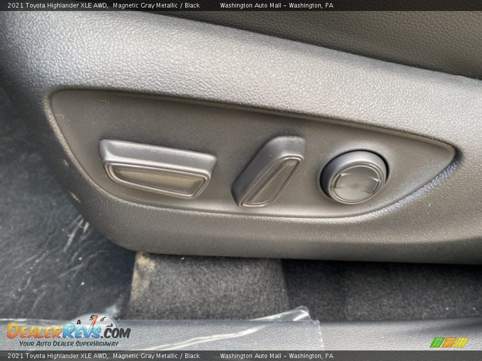 2021 Toyota Highlander XLE AWD Magnetic Gray Metallic / Black Photo #22