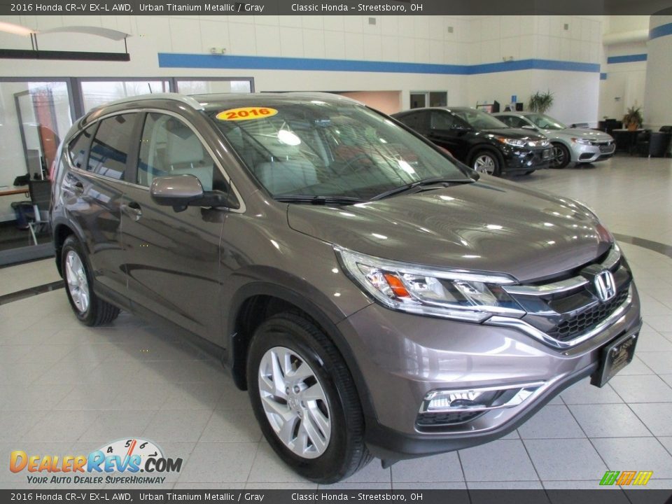 Front 3/4 View of 2016 Honda CR-V EX-L AWD Photo #3