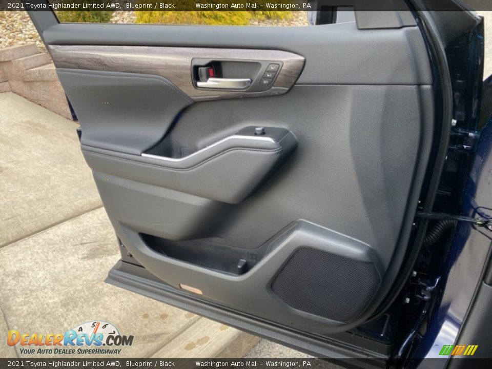 Door Panel of 2021 Toyota Highlander Limited AWD Photo #22