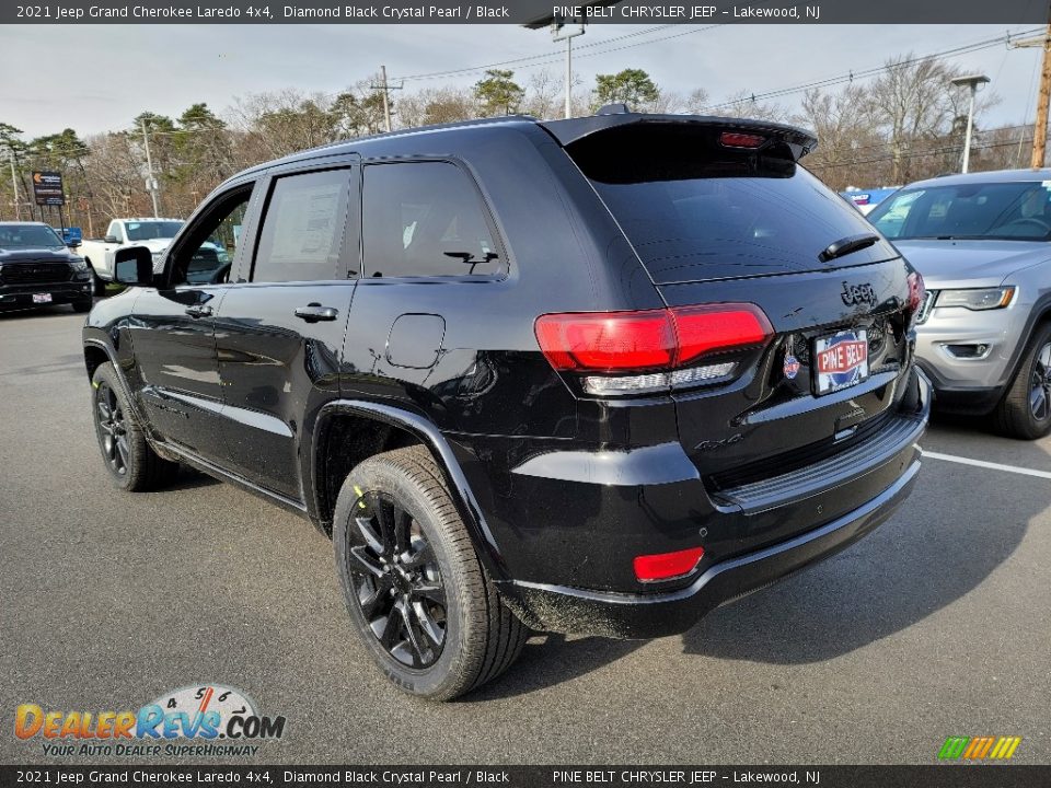 2021 Jeep Grand Cherokee Laredo 4x4 Diamond Black Crystal Pearl / Black Photo #6