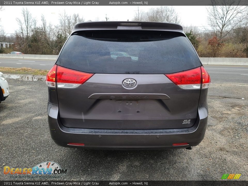 2011 Toyota Sienna XLE AWD Predawn Gray Mica / Light Gray Photo #5