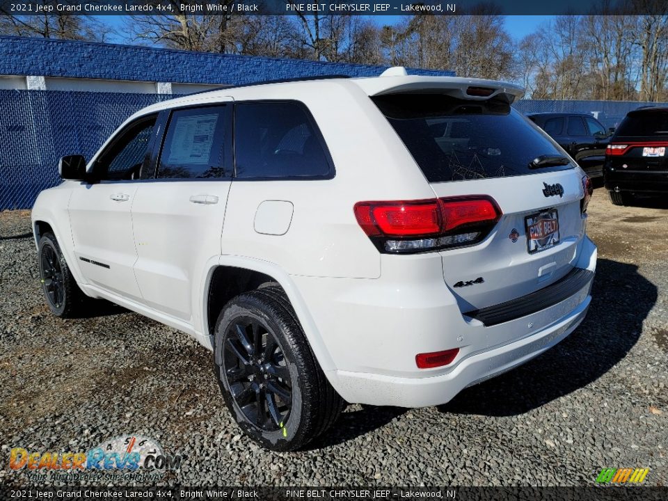 2021 Jeep Grand Cherokee Laredo 4x4 Bright White / Black Photo #6
