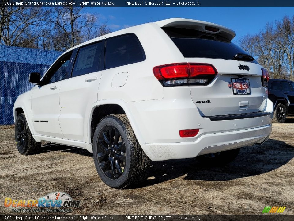 2021 Jeep Grand Cherokee Laredo 4x4 Bright White / Black Photo #6