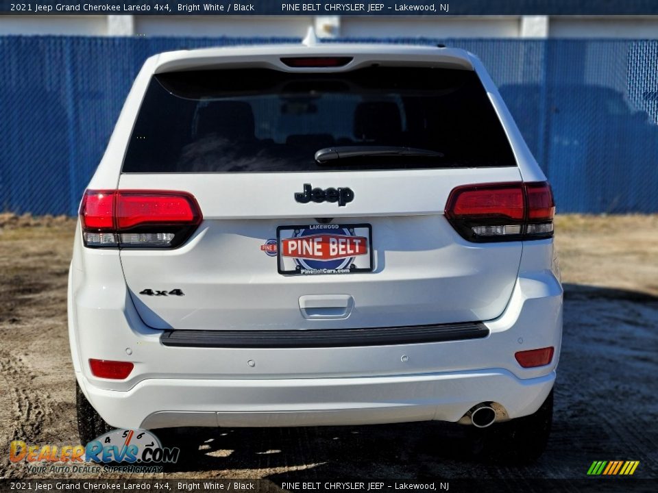 2021 Jeep Grand Cherokee Laredo 4x4 Bright White / Black Photo #7